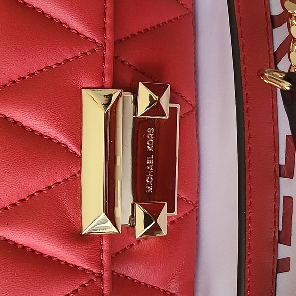 Michael Kors Red Quilted Crossbody Bag - Picture 3 of 12